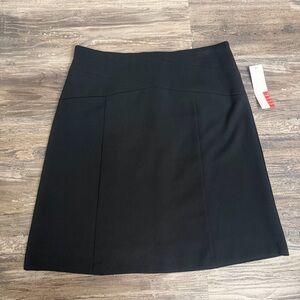 NWT Elle Classic Black A-Line Skirt Size 2